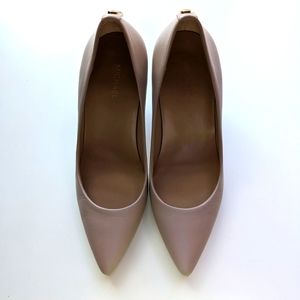 Michael Kors beige heels